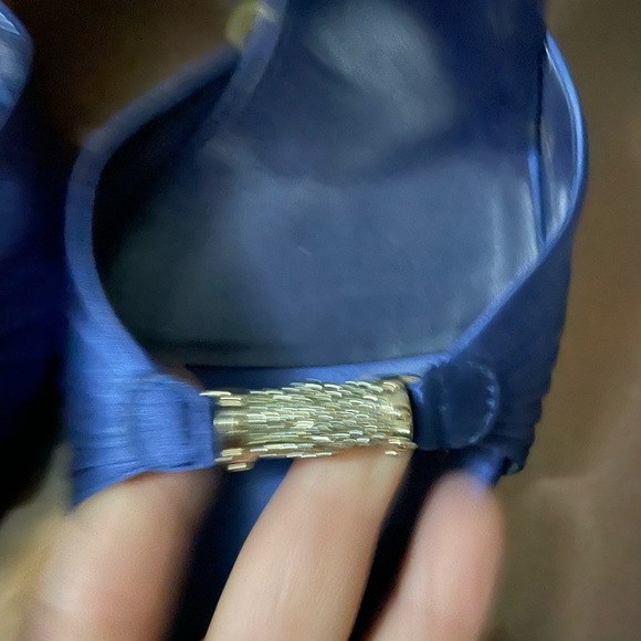 Gucci silk pleated pumps - Picture 10 of 10